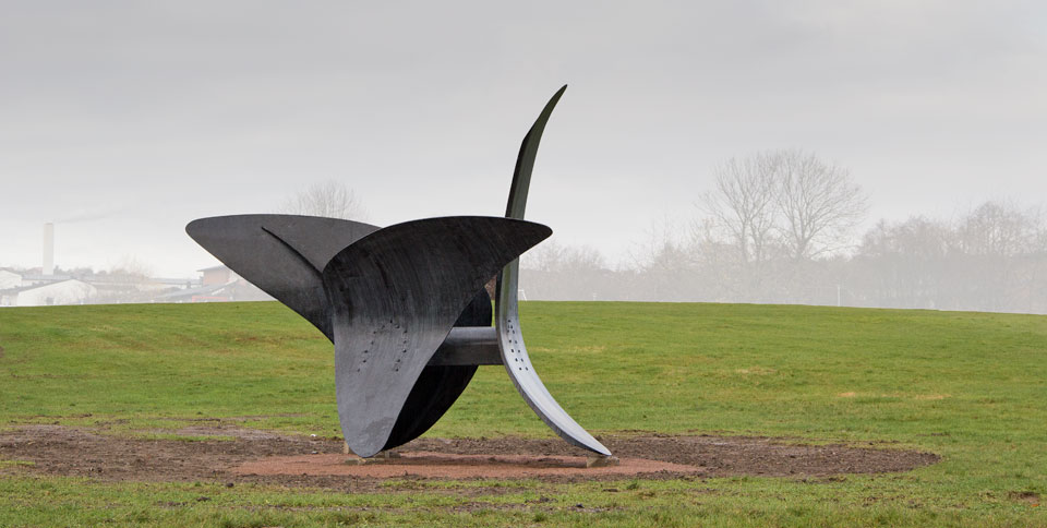 De tre vingarna © Alexander Calder/BUS 2014, skulptur. Foto: Jan Peter Dahlqvist